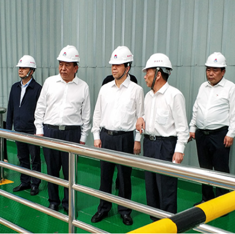 原河南省委副書記、省長陳潤兒到公司參觀指導(dǎo)