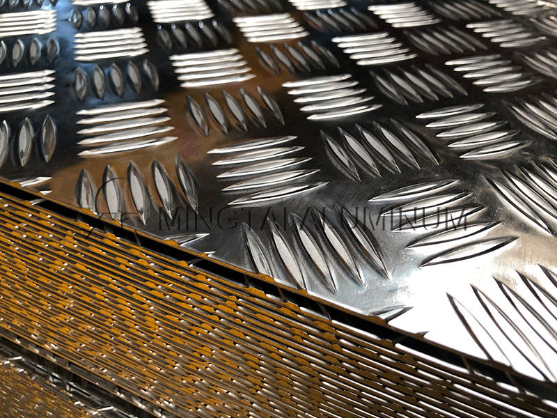 五條筋花紋鋁板_5052花紋鋁板廠家_大五條筋花紋鋁板-5052-H114花紋鋁板加工費 五條筋花紋鋁板_5052花紋鋁板廠家_大五條筋花紋鋁板-5052-H114花紋鋁板加工費