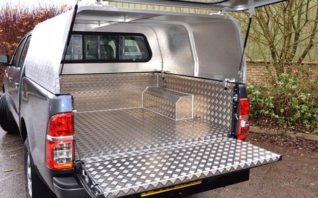 明泰鋁業(yè)5052花紋鋁板品質(zhì)優(yōu)越 明泰鋁業(yè)5052花紋鋁板品質(zhì)優(yōu)越