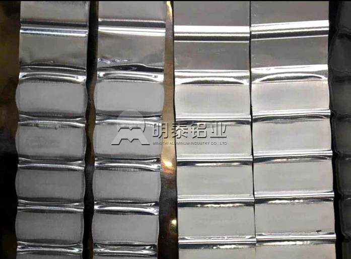 鋁卷廠家_電池軟連接用1060 o鋁板卷怎么樣？價(jià)格多少