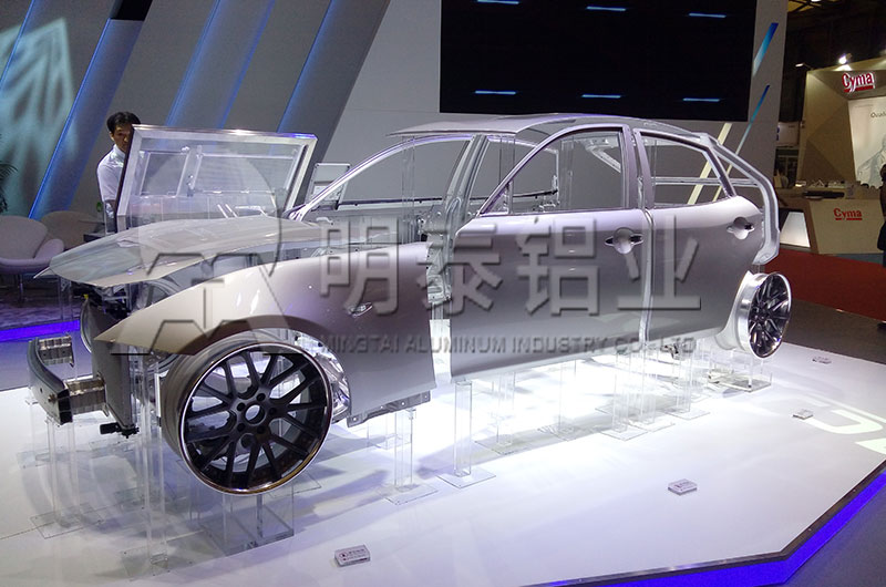 汽車(chē)蒙皮用1.2厚5052鋁板廠家報(bào)價(jià) 汽車(chē)蒙皮用1.2厚5052鋁板廠家報(bào)價(jià)