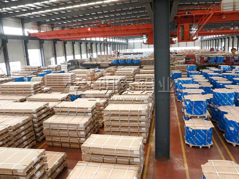 河南鋁合金花紋板廠家-小五條筋花紋鋁板價格多少錢一噸？